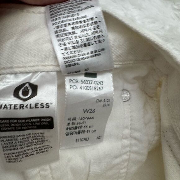 Levi's Women's 501 White Raw Hem Distressed Jean Shorts Size 26 - Picture 6 of 8